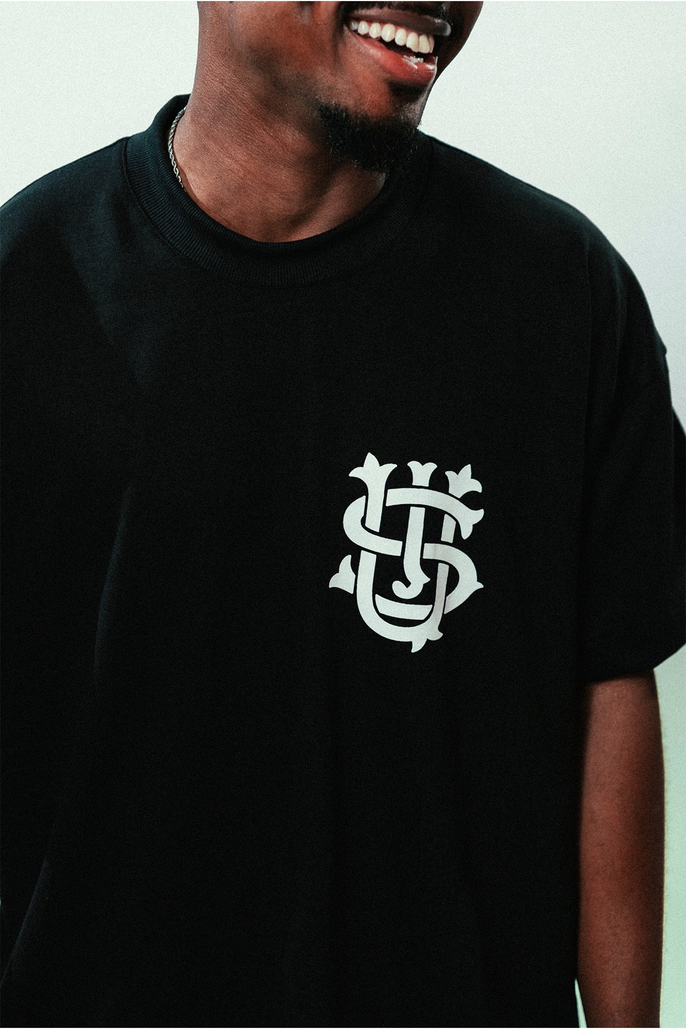 T-Shirt SYMBL® - Boxy(Preta)